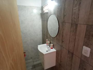 Casa - Claypole