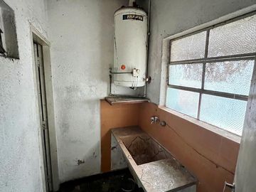 2 Deptos a Reciclar c/posibilidad de anexar lote c/salida por Derqui - OPORTUNIDAD!!