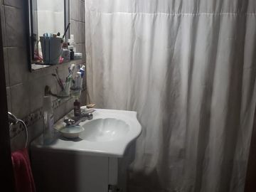 Casa en venta - 3 Dormitorios 3 Baños - 340 mts2 - La Plata