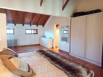 VENTA CASA 3 DORMITORIOS EN LA PLATA 32 ENTRE 134 Y 134 BIS CON TERRAZA Y PATIO