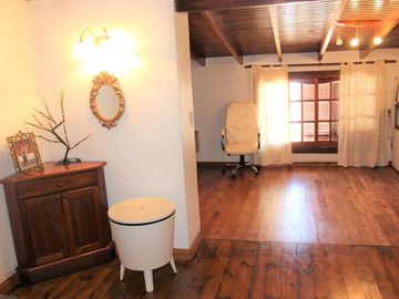 VENTA CASA 3 DORMITORIOS EN LA PLATA 32 ENTRE 134 Y 134 BIS CON TERRAZA Y PATIO