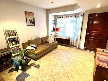 Chalet 4 ambientes con parque y piscina a la venta - Ituzaingó Norte