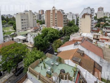 1 AMB con BALCON y PLACARD / VENTA / FLORES /  *Apto Profesional* !!