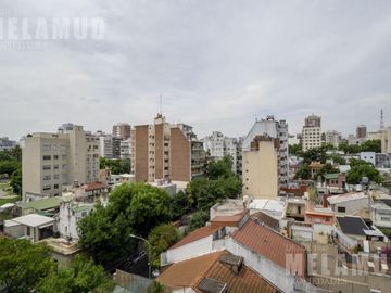 1 AMB con BALCON y PLACARD / VENTA / FLORES /  *Apto Profesional* !!