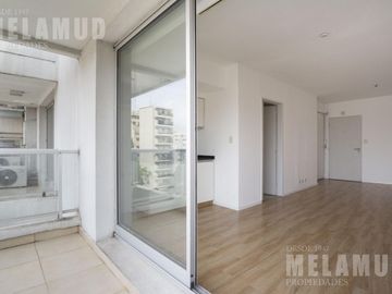 1 AMB con BALCON y PLACARD / VENTA / FLORES /  *Apto Profesional* !!