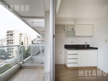 1 AMB con BALCON y PLACARD / VENTA / FLORES /  *Apto Profesional* !!