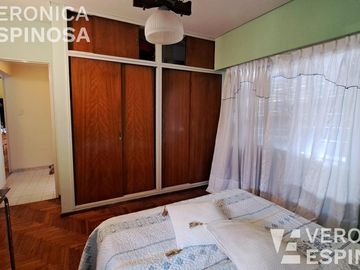 Casa en venta en Villa Luzuriaga, 5 ambientes