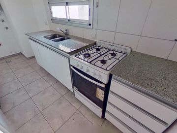 Departamento en  de Un Dormitorio de Categoría con COCHERA - Zona Plaza Paso