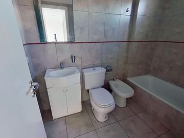 Departamento en  de Un Dormitorio de Categoría con COCHERA - Zona Plaza Paso