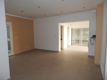 Casa de 3 dormitorios en la excelente ubicacion de Lomas de Zamora Oeste