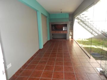 Casa de 3 dormitorios en la excelente ubicacion de Lomas de Zamora Oeste