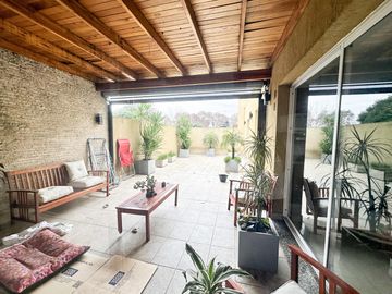 Venta Casa  y Locales Comerciales - Rosario