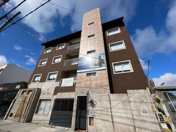 Departamento monoambiente a la venta en Sarandi