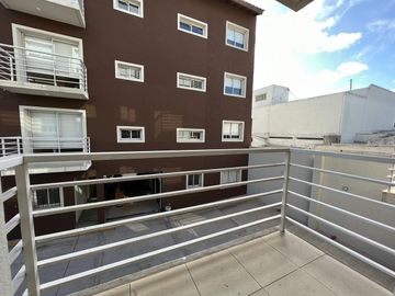 Departamento monoambiente a la venta en Sarandi