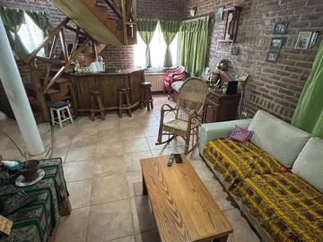 Casa en  Adrogué
