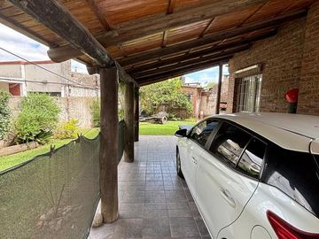 Casa en  Adrogué