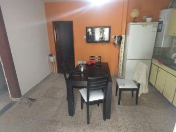 PH PARA DOS FAMILIAS O INVERSOR VENTA  Marco Avellaneda  1781 REMEDIOS DE ESCALADA