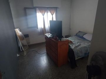 PH PARA DOS FAMILIAS O INVERSOR VENTA  Marco Avellaneda  1781 REMEDIOS DE ESCALADA