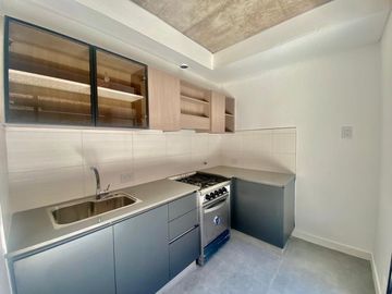 Tríplex con Patio y Terraza Propia