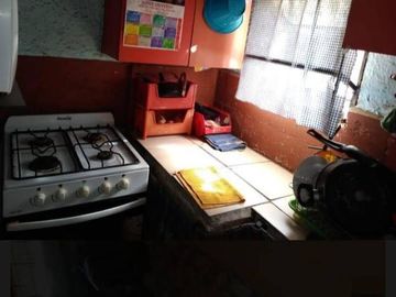 Casa y Departamento en venta - 4 dormitorios 2 baños - 103mts2 - Burzaco