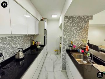 Espectacular 4 ambientes con 2 cocheras y baulera en la mejor zona de Villa Urquiza - VENTA