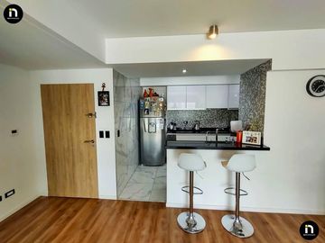 Espectacular 4 ambientes con 2 cocheras y baulera en la mejor zona de Villa Urquiza - VENTA
