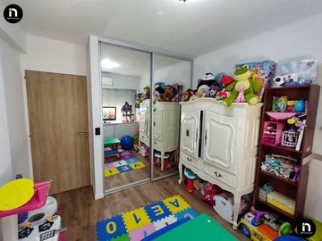 Espectacular 4 ambientes con 2 cocheras y baulera en la mejor zona de Villa Urquiza - VENTA