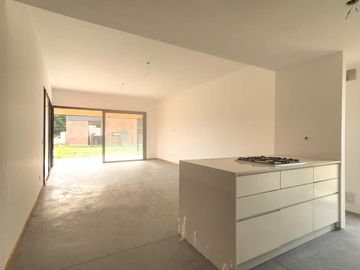 Casa 2 Dorm - Brisanova Barrio Privado - Pueblo E.