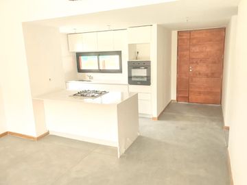 Casa 2 Dorm - Brisanova Barrio Privado - Pueblo E.