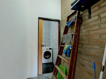 Casa en venta 3 Dormitorios con Piscina - Funes