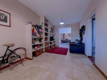 Casa en venta 3 Dormitorios con Piscina - Funes