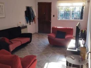 Casa en venta - 3 Dormitorios 2 Baños - Cochera - 200Mts2 - Don Orione