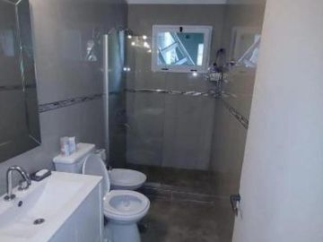 Casa en venta - 3 Dormitorios 2 Baños - Cochera - 200Mts2 - Don Orione