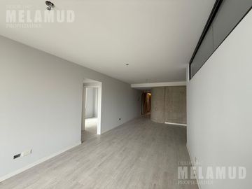 3 AMBIENTES / VENTA / COCHERA /2 BAÑOS Y PARRILLA PROPIA EN EL BALCON!!