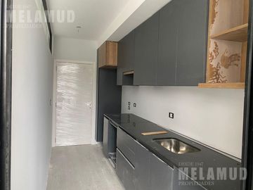 3 AMBIENTES / VENTA / COCHERA /2 BAÑOS Y PARRILLA PROPIA EN EL BALCON!!
