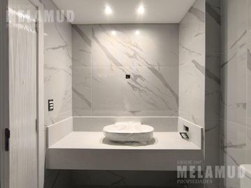3 AMBIENTES / VENTA / COCHERA /2 BAÑOS Y PARRILLA PROPIA EN EL BALCON!!