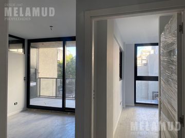 3 AMBIENTES / VENTA / COCHERA /2 BAÑOS Y PARRILLA PROPIA EN EL BALCON!!