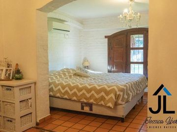 Casa en Venta en Capilla del Señor con parque de 1700 m2 en el casco urbano.