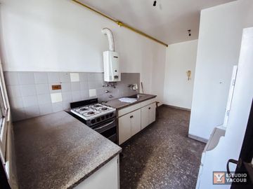 Departamento en venta - 2 dormitorios 1 baño - 70mts2 - La Plata