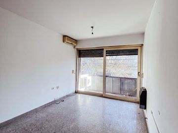 Departamento en venta - 2 dormitorios 1 baño - 70mts2 - La Plata