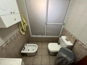 Departamento 3 Ambientes con Balcon y Cochera - Wilde