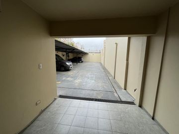 Departamento 3 Ambientes con Balcon y Cochera - Wilde