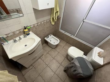 Departamento 3 Ambientes con Balcon y Cochera - Wilde