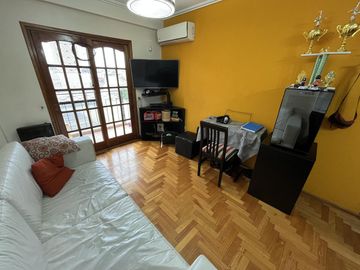 Departamento 3 Ambientes con Balcon y Cochera - Wilde
