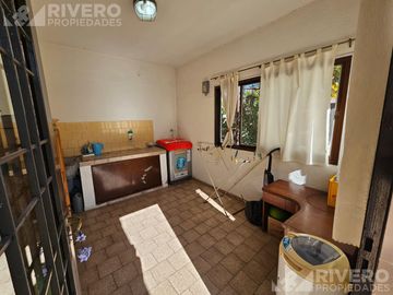 CASA EN VENTA CASTELAR - NUEVO VALOR! - ACEPTA PROPIEDAD EN FORMA DE PAGO
