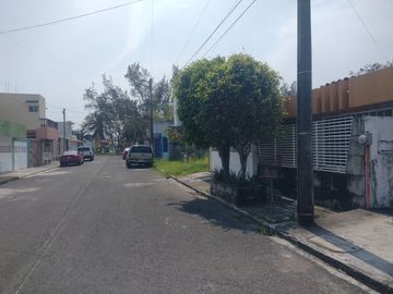 CASA DE 1 PISO A LA VENTA, FRAC. FLORESTA, VERACRUZ, VER