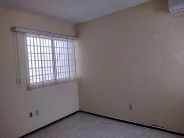 CASA DE 1 PISO A LA VENTA, FRAC. FLORESTA, VERACRUZ, VER