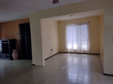 CASA DE 1 PISO A LA VENTA, FRAC. FLORESTA, VERACRUZ, VER