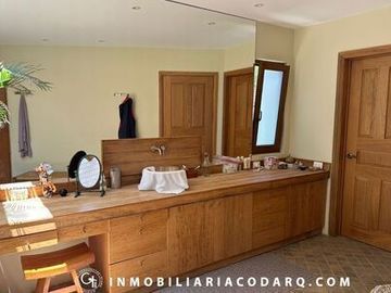 EXCLUSIVA CASA EN VENTA EN HACIENDA  DE VALLE ESCONDIDO