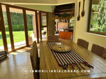 EXCLUSIVA CASA EN VENTA EN HACIENDA  DE VALLE ESCONDIDO